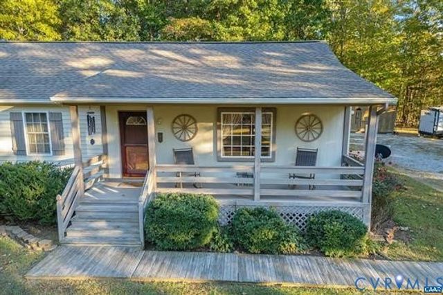 1211 Tisdale Rd, Louisa, VA 23093