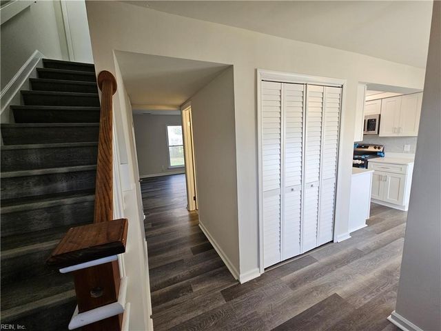 1026 Smoke Tree LN, Virginia Beach, VA 23452