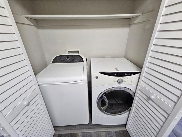 1026 Smoke Tree LN, Virginia Beach, VA 23452