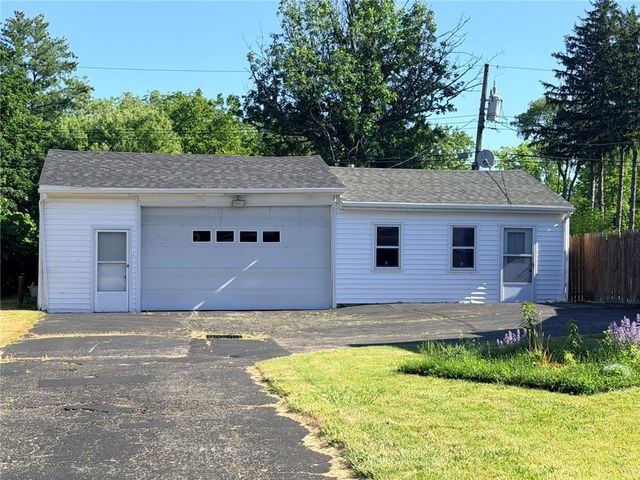 78 Koladyne Avenue, Gates, NY 14606