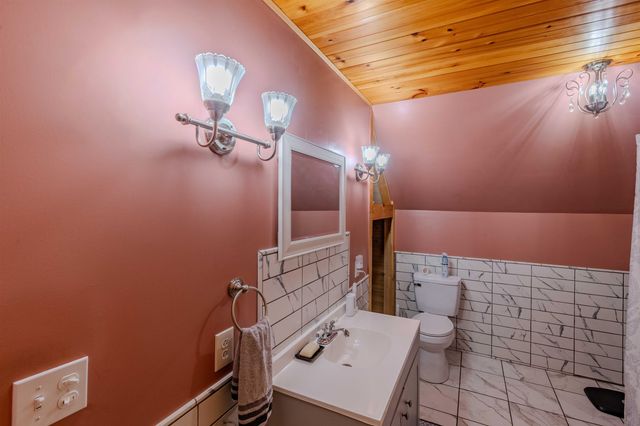 6 Cromwell Drive, Haverhill, NH 03785