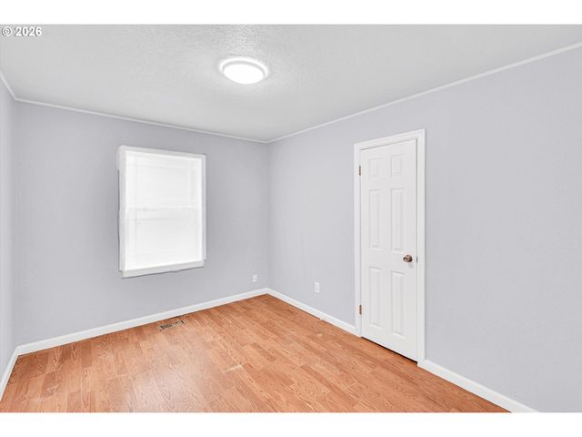 14125 Se DIVISION St, Portland, OR 97236