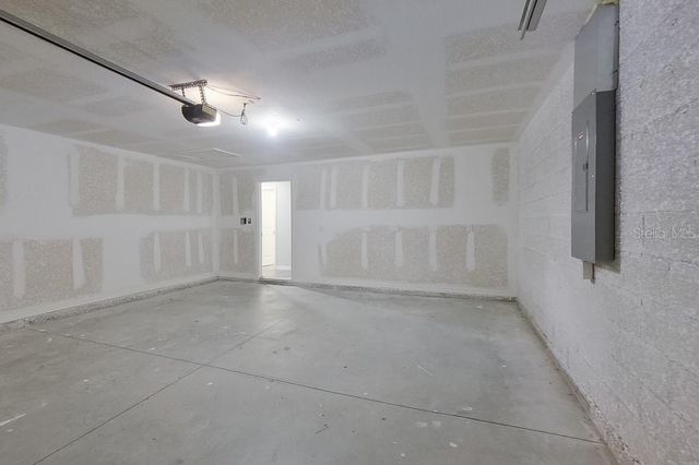 826 WILMINGTON PARKWAY, Cape Coral, FL 33993