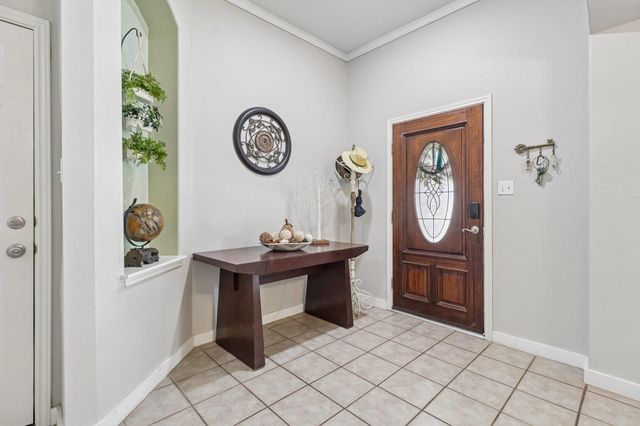 302 Lone Star BLVD, Hutto, TX 78634