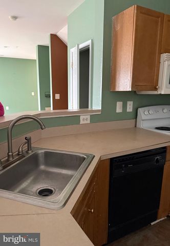 3028 IRMA CT, Suitland, MD 20746