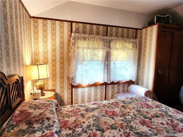 74 E Thompson Place, Smallwood, NY 12778