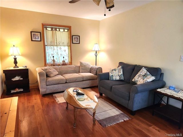 74 E Thompson Place, Smallwood, NY 12778