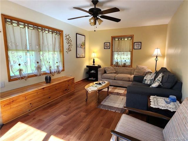 74 E Thompson Place, Smallwood, NY 12778