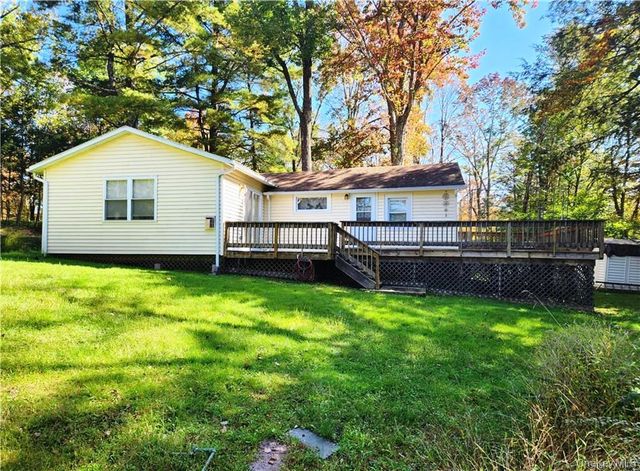 74 E Thompson Place, Smallwood, NY 12778