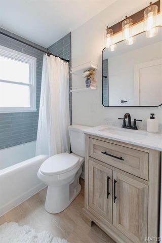 1231 Louisville Avenue, St Louis, MO 63139