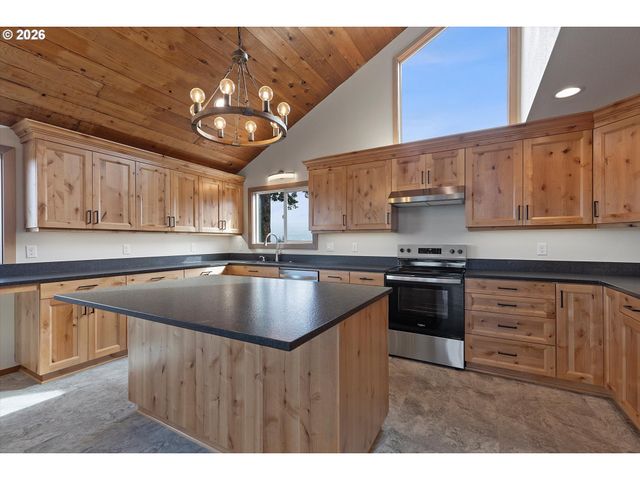 20750 STONE Rd, Sheridan, OR 97378