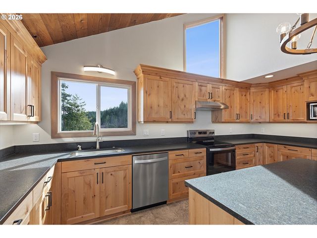 20750 STONE Rd, Sheridan, OR 97378