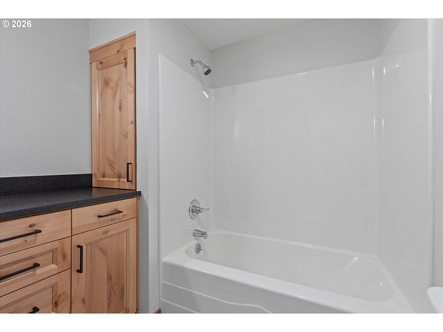 20750 STONE Rd, Sheridan, OR 97378