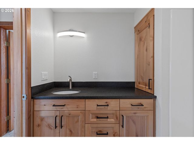 20750 STONE Rd, Sheridan, OR 97378