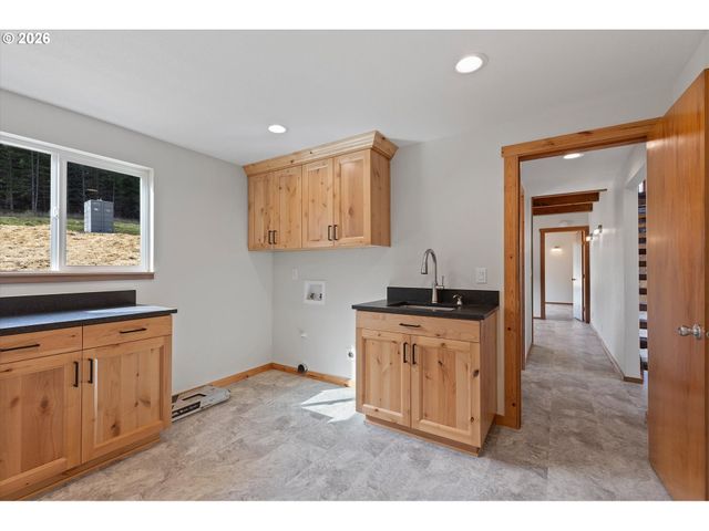 20750 STONE Rd, Sheridan, OR 97378