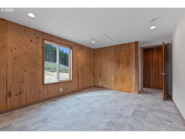 20750 STONE Rd, Sheridan, OR 97378
