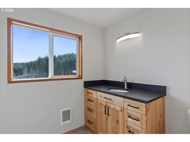 20750 STONE Rd, Sheridan, OR 97378