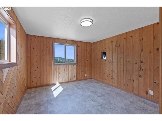20750 STONE Rd, Sheridan, OR 97378