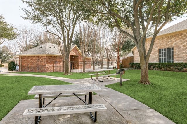 2829 Mott Street, Plano, TX 75025