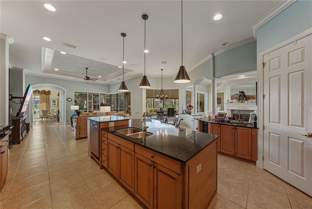 34052 AMERICANA AVENUE, Dade City, FL 33525