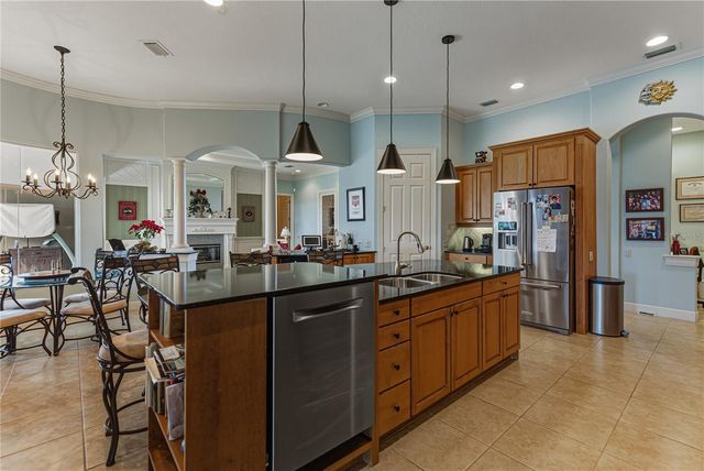 34052 AMERICANA AVENUE, Dade City, FL 33525