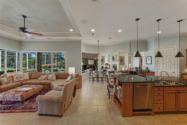 34052 AMERICANA AVENUE, Dade City, FL 33525