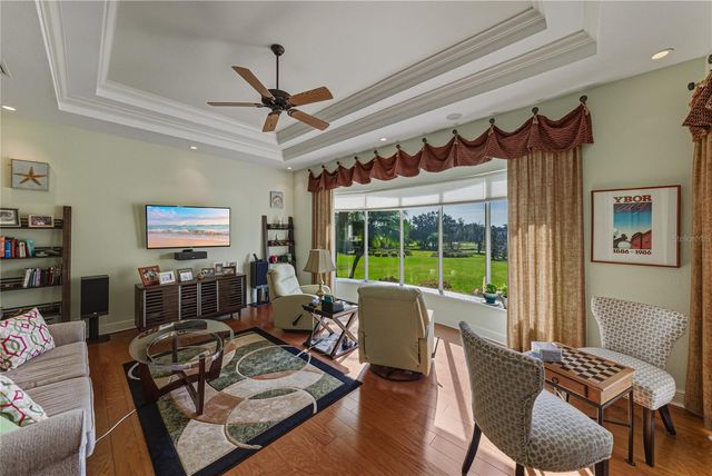 34052 AMERICANA AVENUE, Dade City, FL 33525