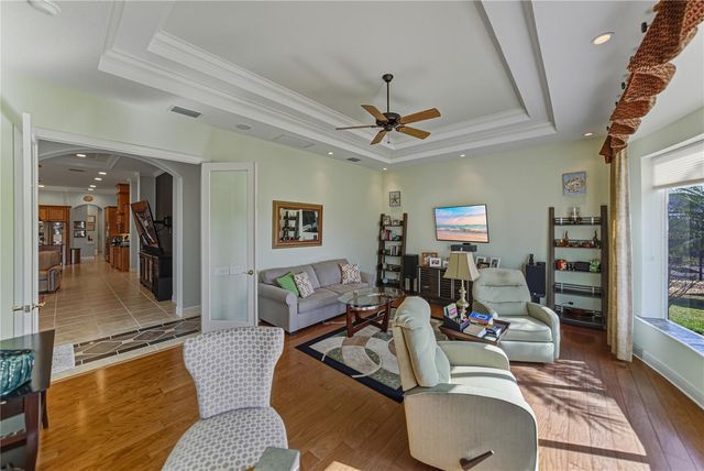 34052 AMERICANA AVENUE, Dade City, FL 33525