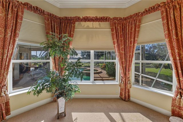 34052 AMERICANA AVENUE, Dade City, FL 33525