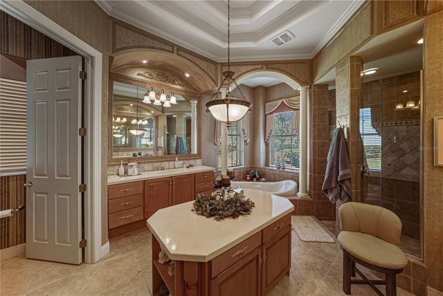 34052 AMERICANA AVENUE, Dade City, FL 33525