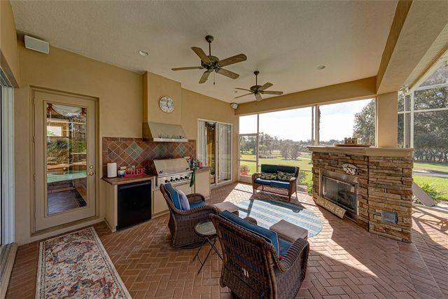 34052 AMERICANA AVENUE, Dade City, FL 33525