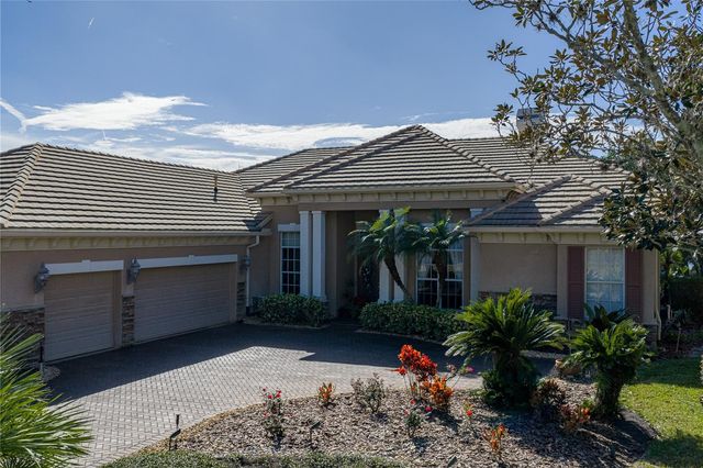 34052 AMERICANA AVENUE, Dade City, FL 33525