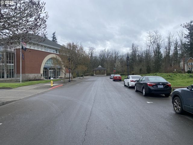 1305 Ne VILLAGE St, Fairview, OR 97024