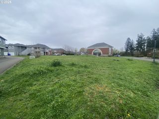 1305 Ne VILLAGE St, Fairview, OR 97024
