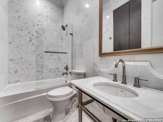 7711 Broadway Apt 9B, San Antonio, TX 78209