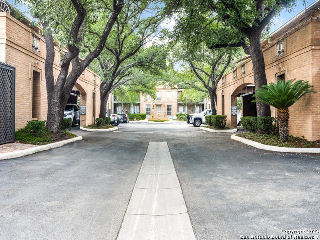 7711 Broadway Apt 9B, San Antonio, TX 78209