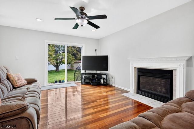 296 Remsen Ave, Woodbridge Twp., NJ 07001