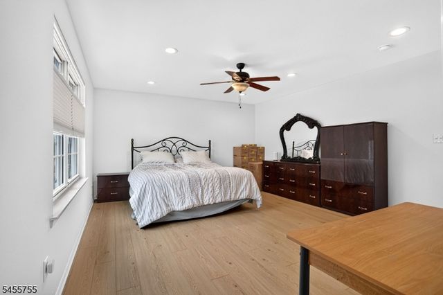 296 Remsen Ave, Woodbridge Twp., NJ 07001