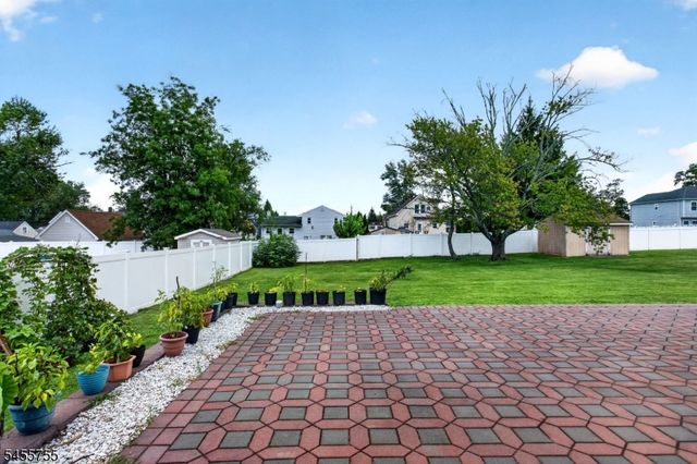 296 Remsen Ave, Woodbridge Twp., NJ 07001