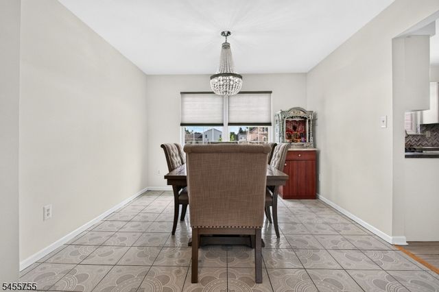 296 Remsen Ave, Woodbridge Twp., NJ 07001