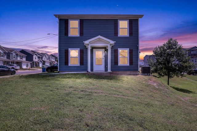 200 Renwick Dr, La Vergne, TN 37086
