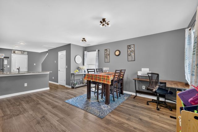 200 Renwick Dr, La Vergne, TN 37086