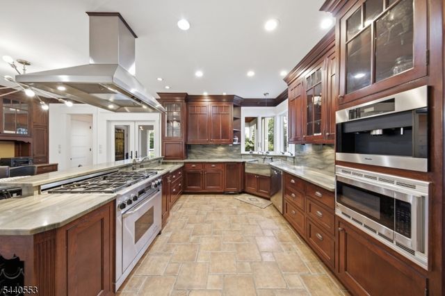539 So Beverwyck Rd, Parsippany-troy Hills Twp., NJ 07054