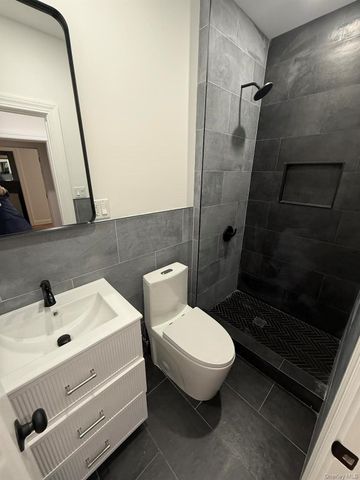 6058 55th Street, Maspeth, NY 11378