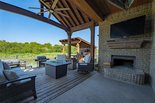 1824 Fair Oaks Lane, Royse City, TX 75189