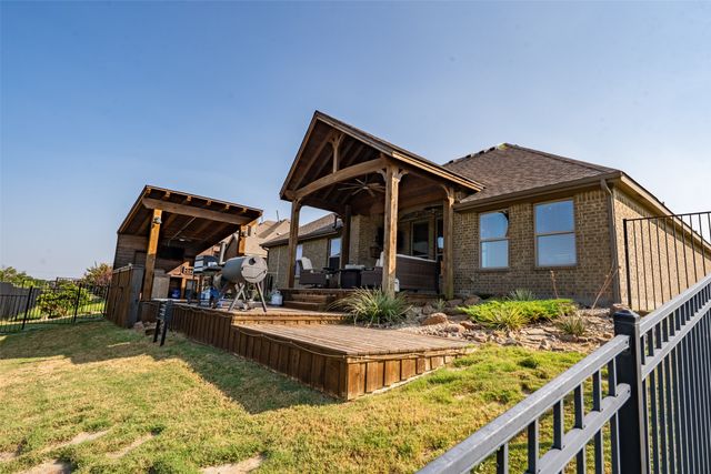 1824 Fair Oaks Lane, Royse City, TX 75189