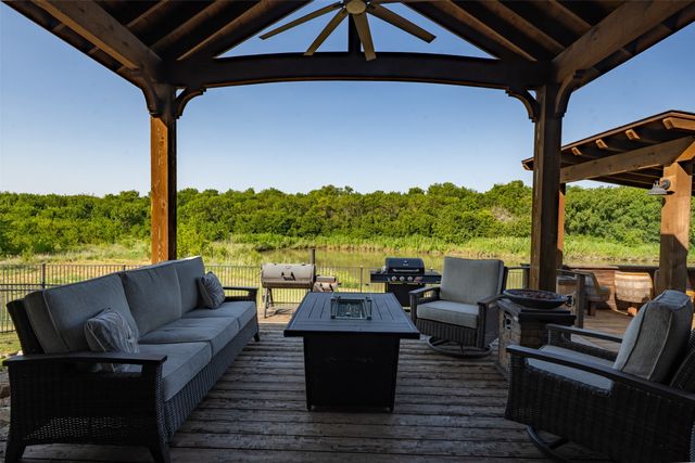 1824 Fair Oaks Lane, Royse City, TX 75189
