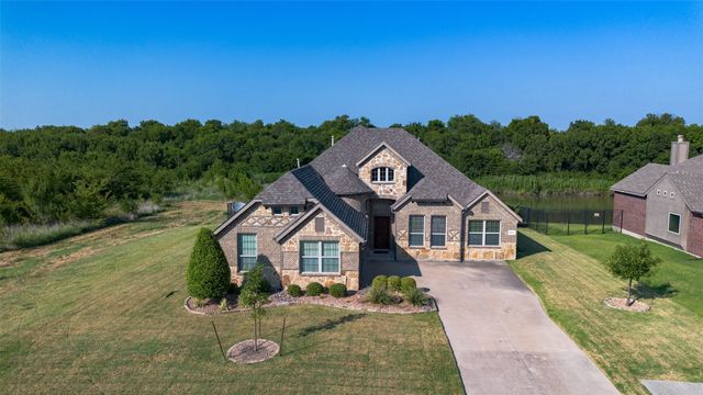 1824 Fair Oaks Lane, Royse City, TX 75189