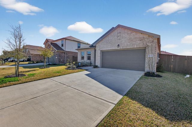 21572 Rolling Streams Drive, New Caney, TX 77357