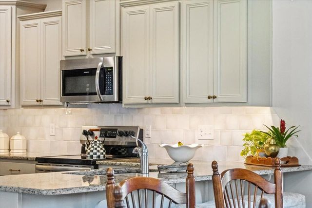 3557 Turquoise Drive, Navarre, FL 32566